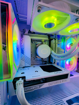Системный блок Formoza AMD Ryzen 5 7500F 3.7-5.0GHz/DDR5 32Gb/SSD M.2 1Tb/RTX 5060 8Gb/850W